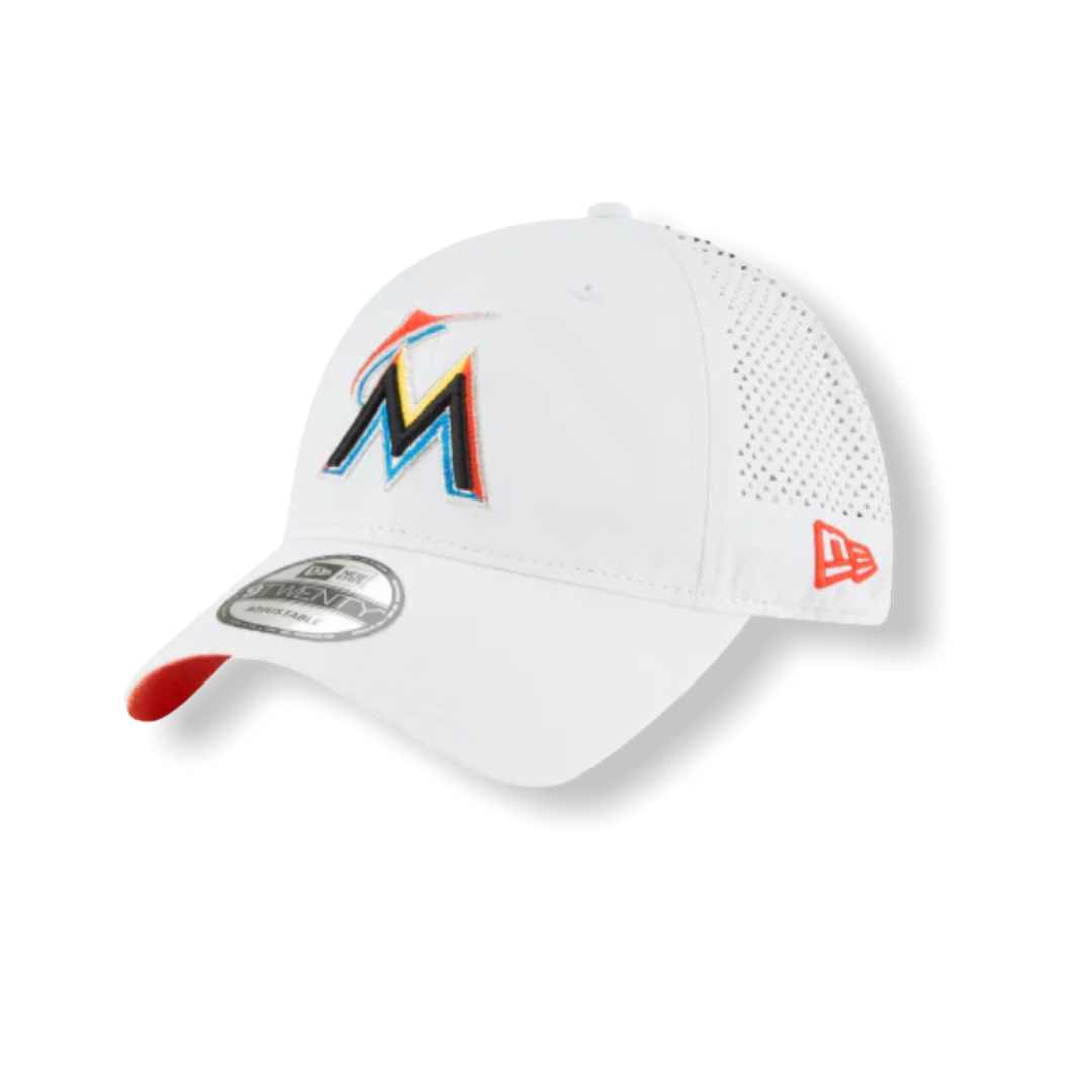 Miami Marlins BAYCIK Black-Grey Fitted Hat by New Era