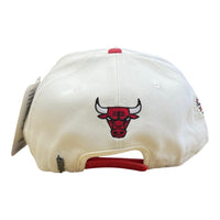 PRO STANDARD: Bulls Pro Pinch Snapback BCB7517071