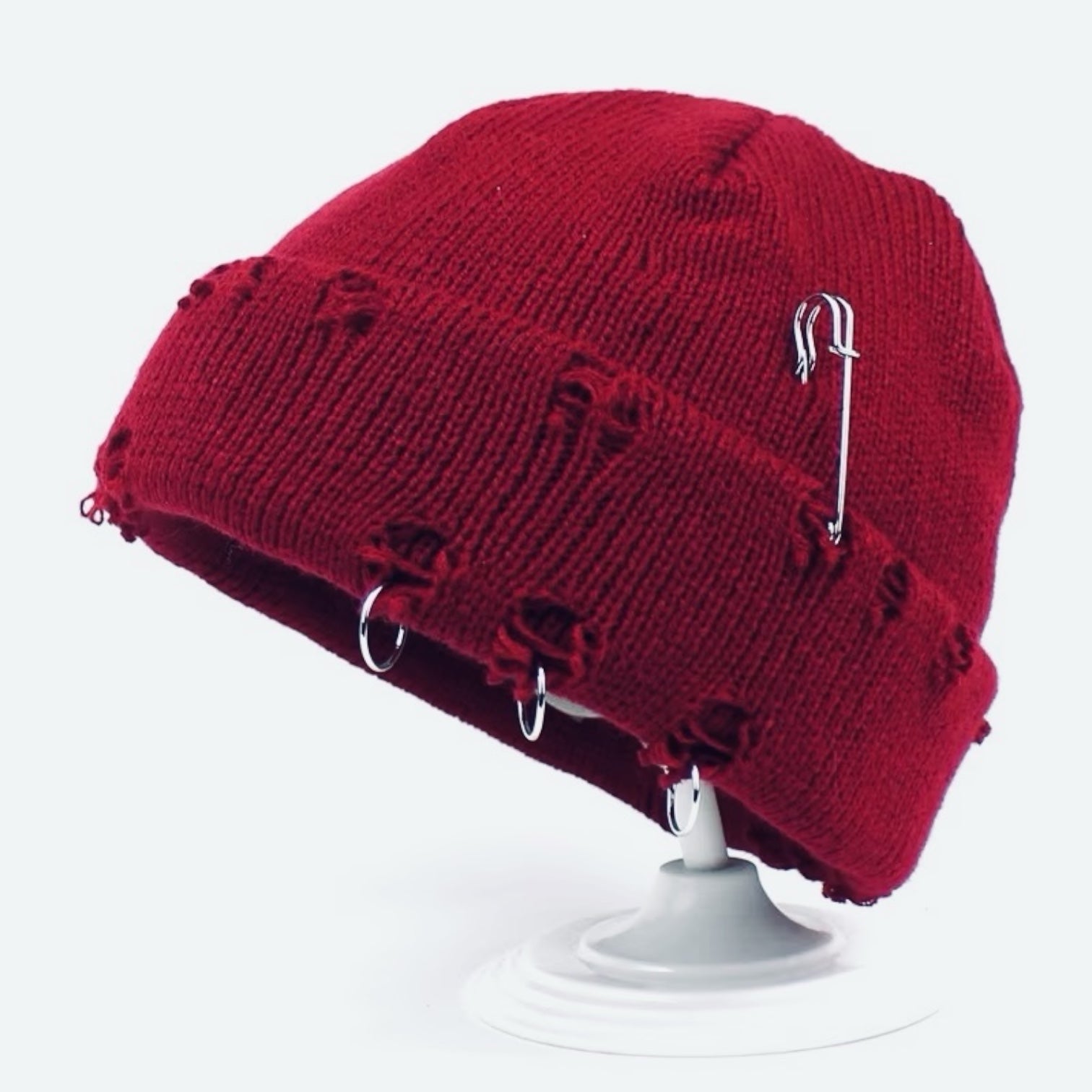 DISTRESSED BEANIE