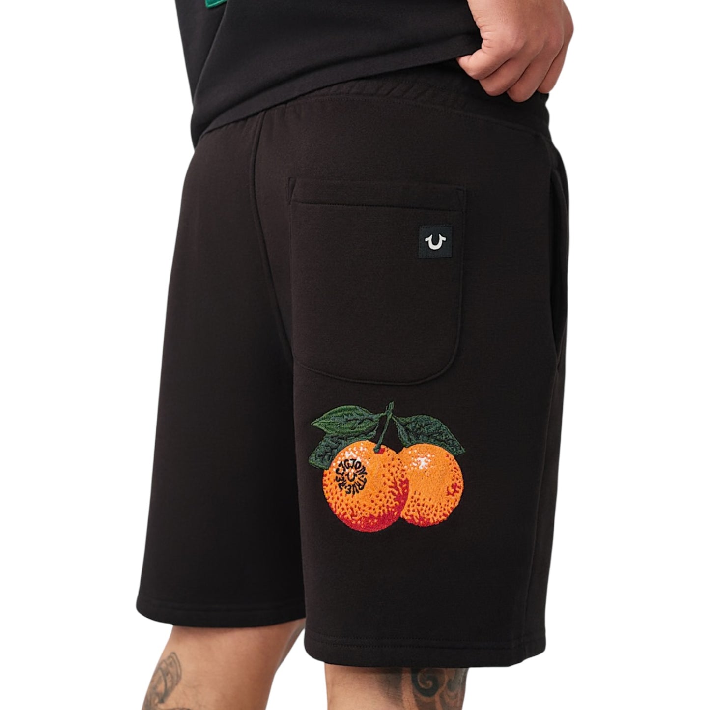 TRUE RELIGION: Orchard Stamps Short Set