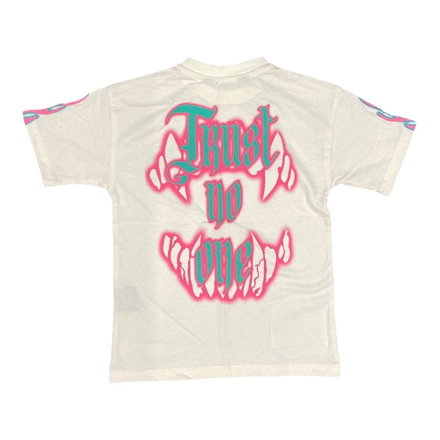 REBEL MINDS: Trust No One SS Tee 852-B113