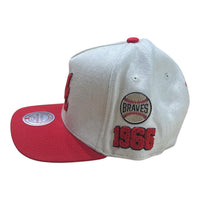 MITCHELL & NESS: Braves Cream Team Snapback