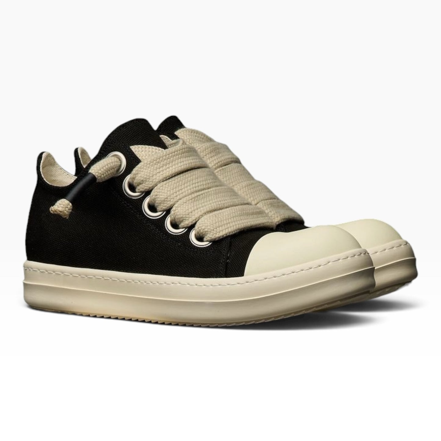 DUAA: Salm 28 Low Top Canvas Sneaker