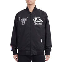 PRO STANDARD: Bulls Paint The City Twill Jacket BCB6515732