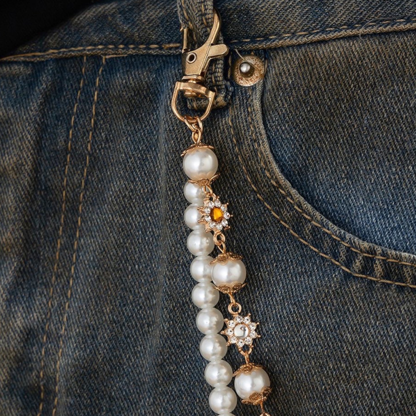 KLEEP: Lit Jean Chain 006