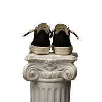 DUAA: Salm 28 Low Top Canvas Sneaker
