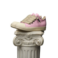 DUAA: Salm 28 Low Top Canvas Sneaker