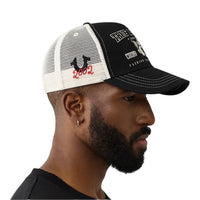 TRUE RELIGION: Varsity Trucker Hat TR4189