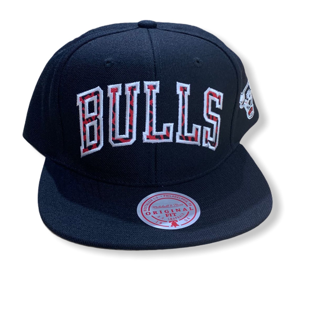 MITCHELL & NESS: Bulls Wildback Snapback